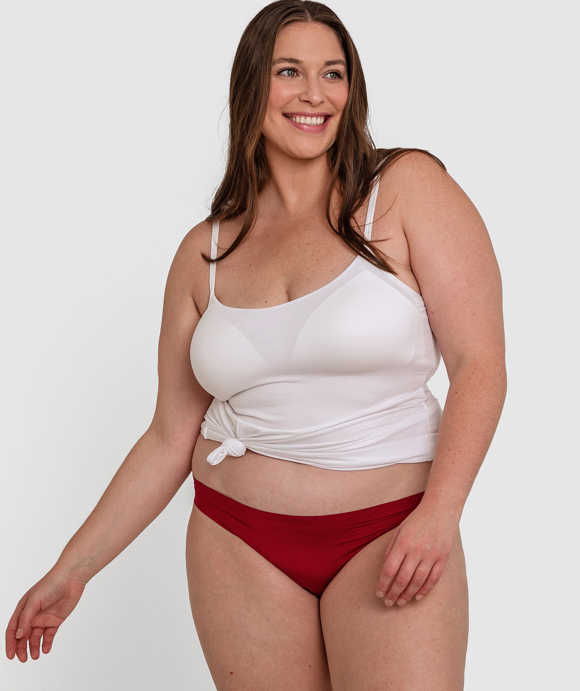 Smooth Comfort V String - Dark Red