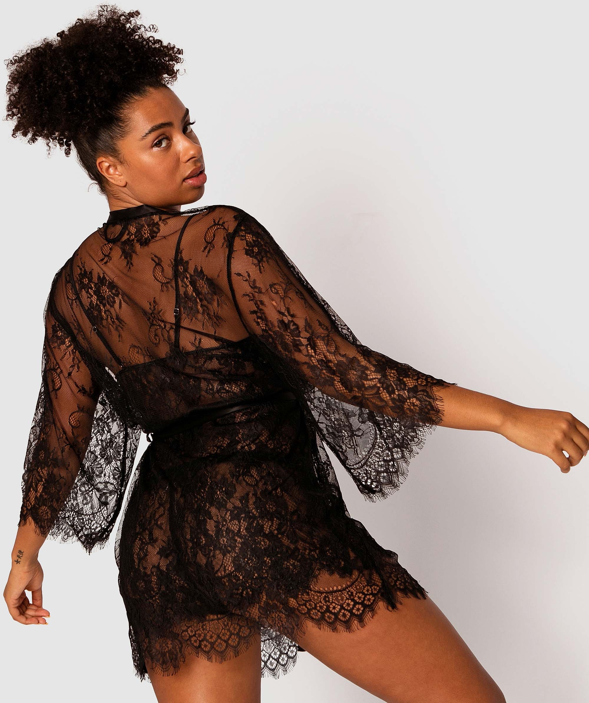 Night Games Gabriela Wrap - Black