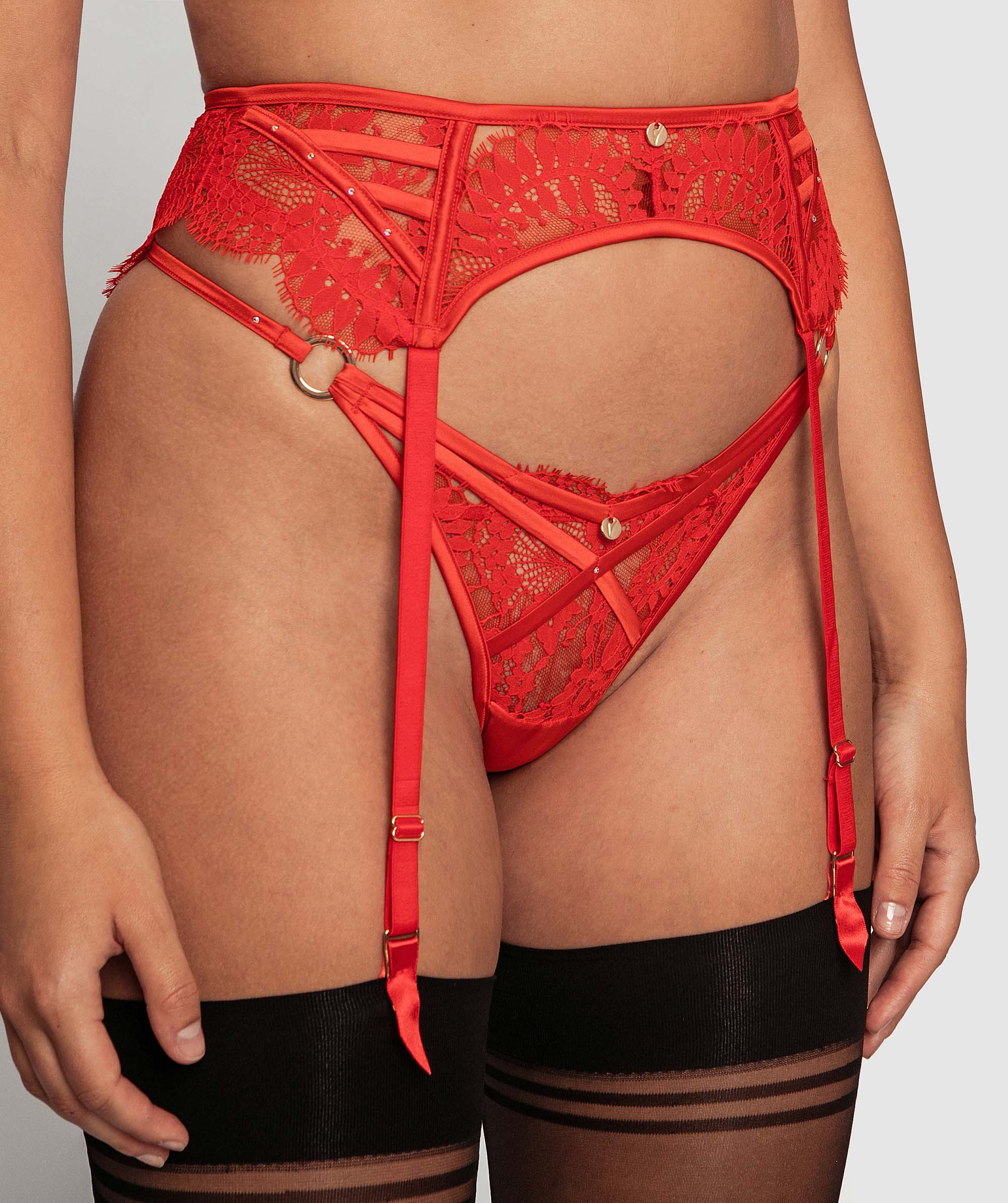 Vamp A Night To Remember Suspender - Red 
