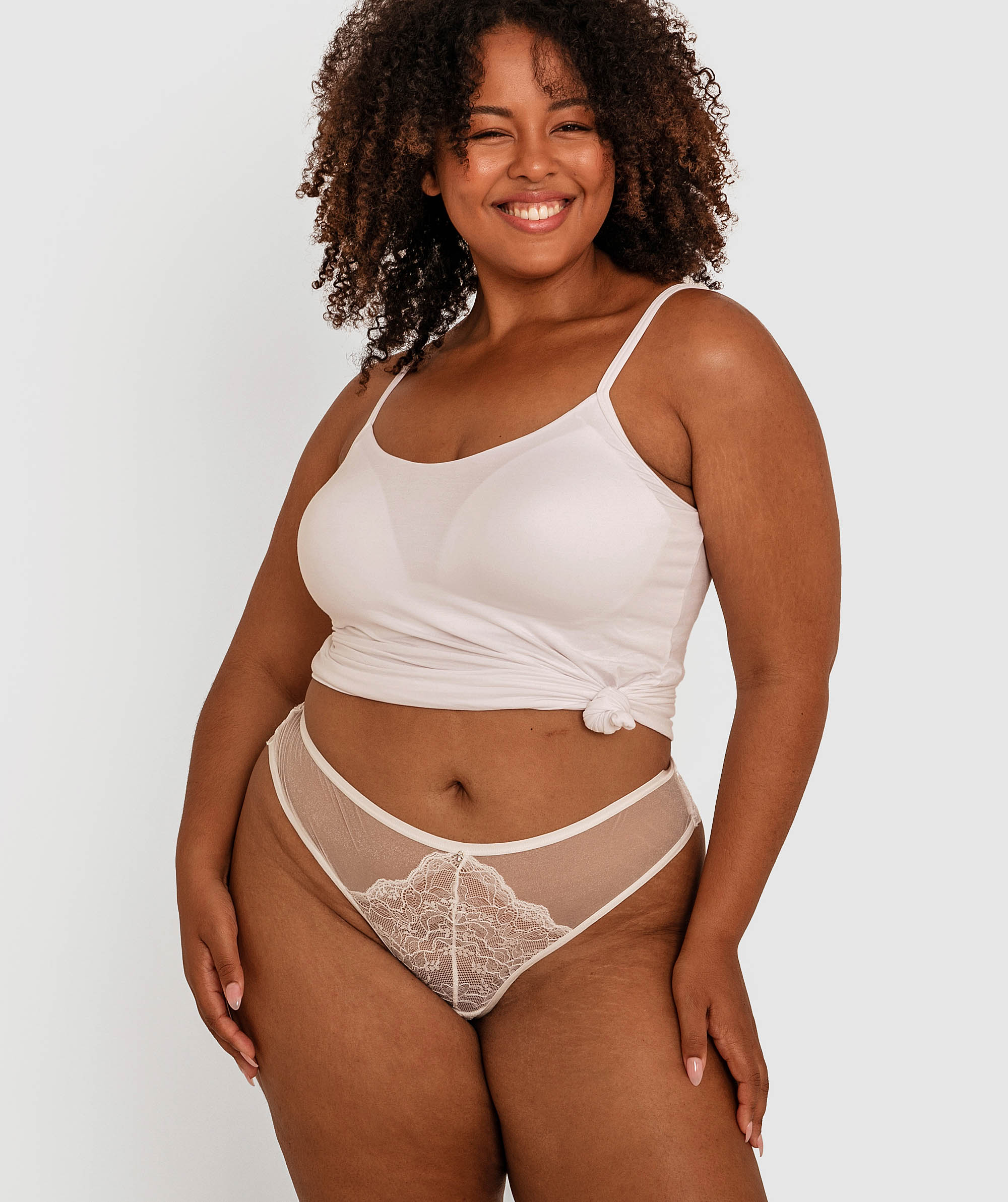 Azaylia V String - Ivory
