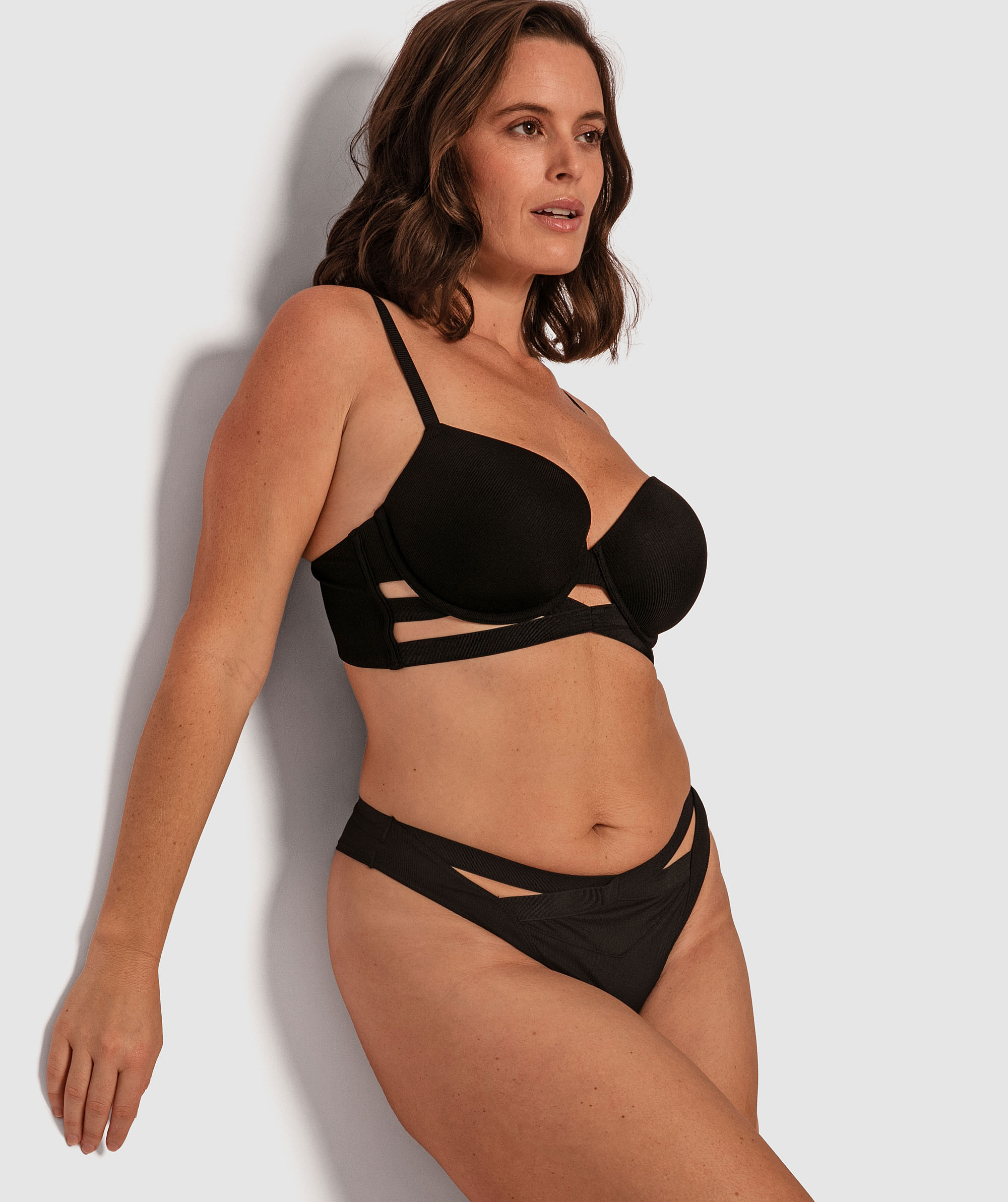 E et D 9995 super comfort Balconette full cup Bra Black 