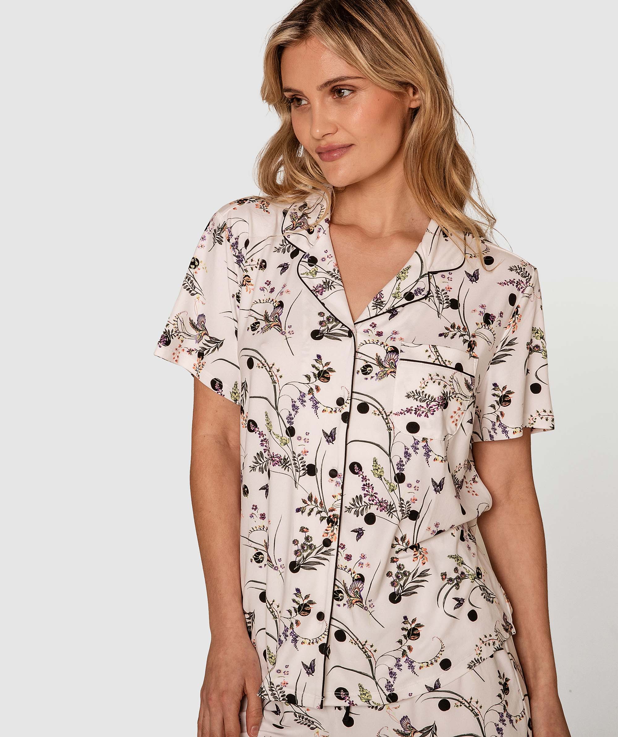 Spring Meadows Short Sleeve Shirt - Spot Print