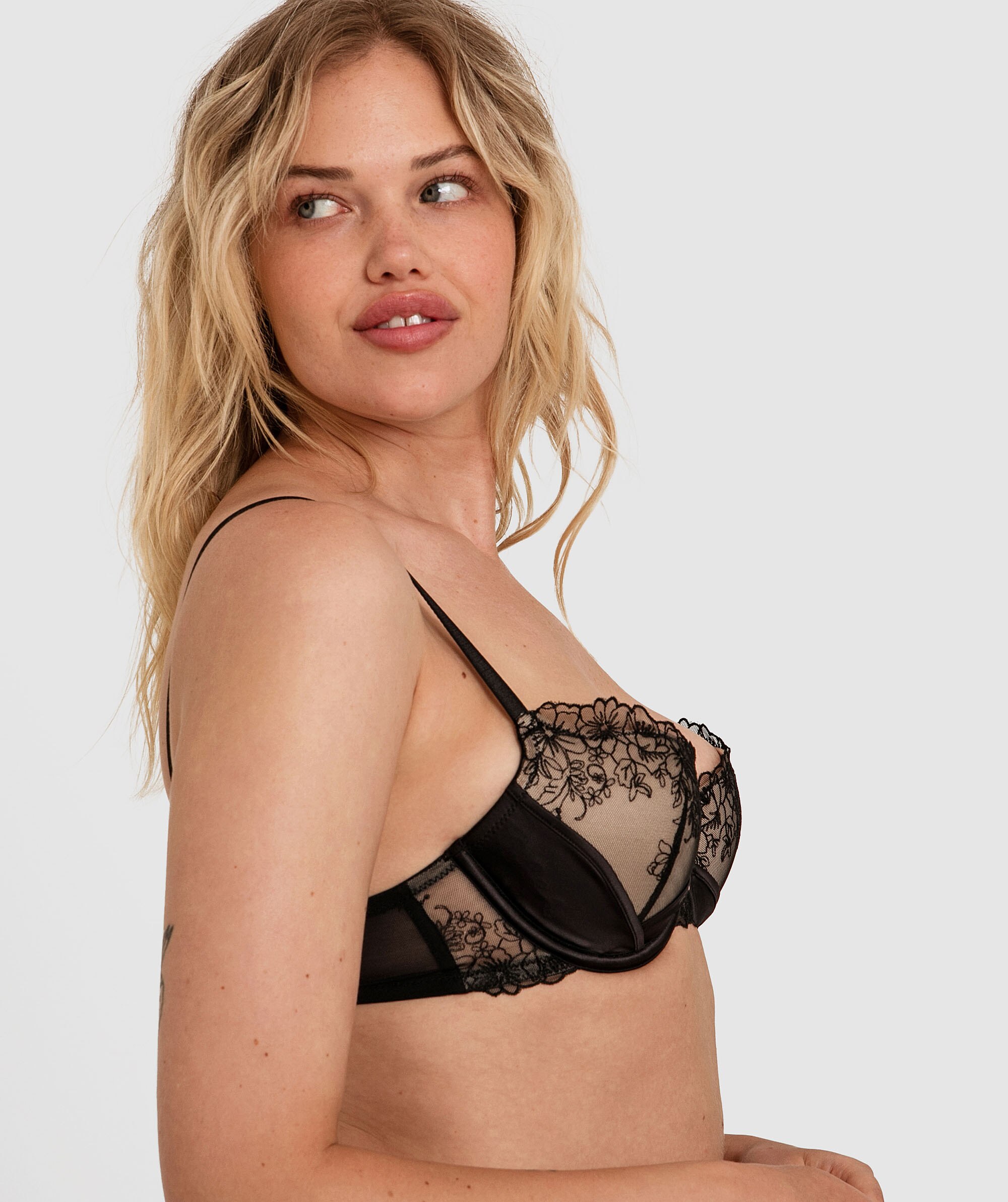 Soraya Push Up Bra - Black
