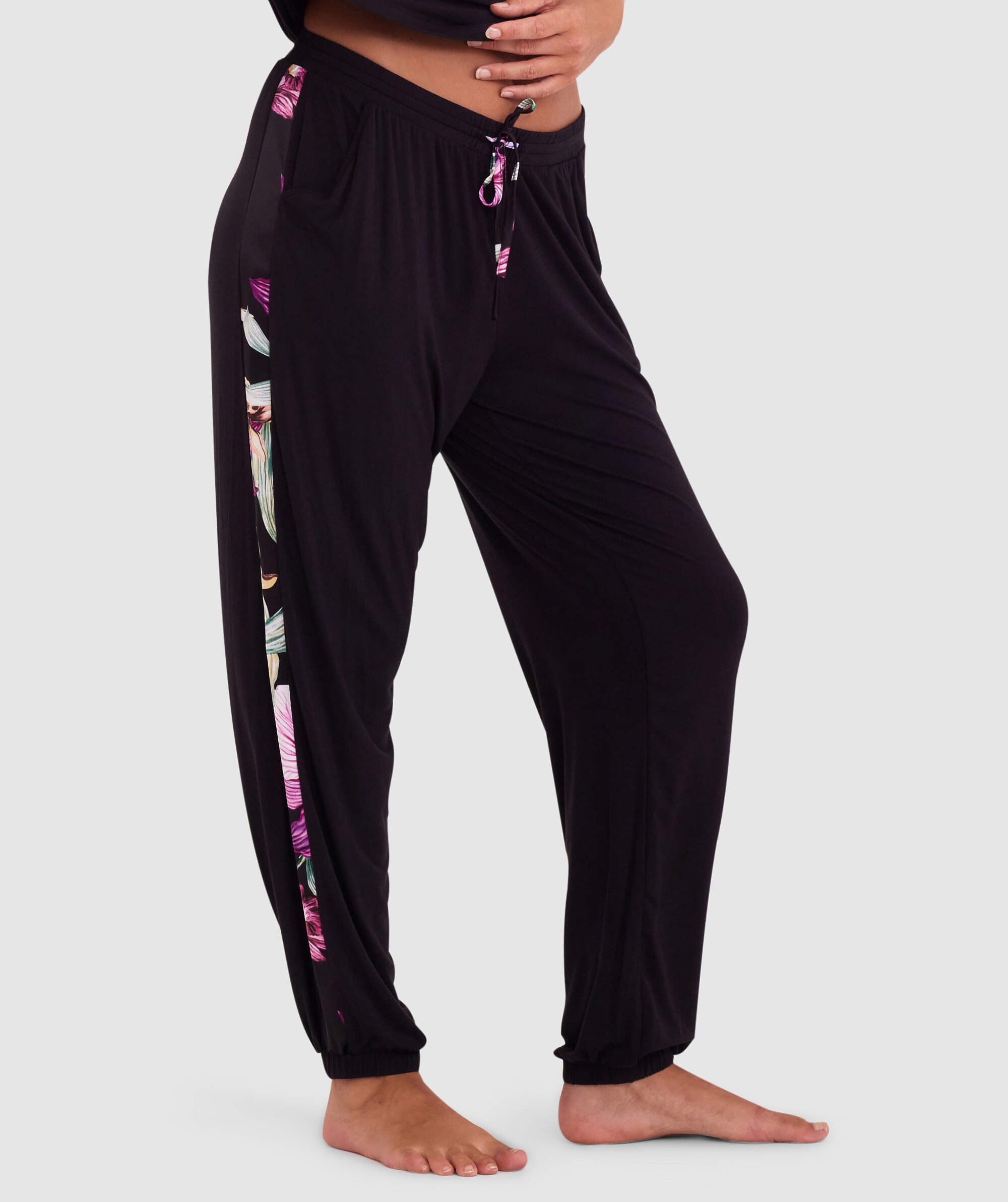 Orchid Bloom Jogger - Black