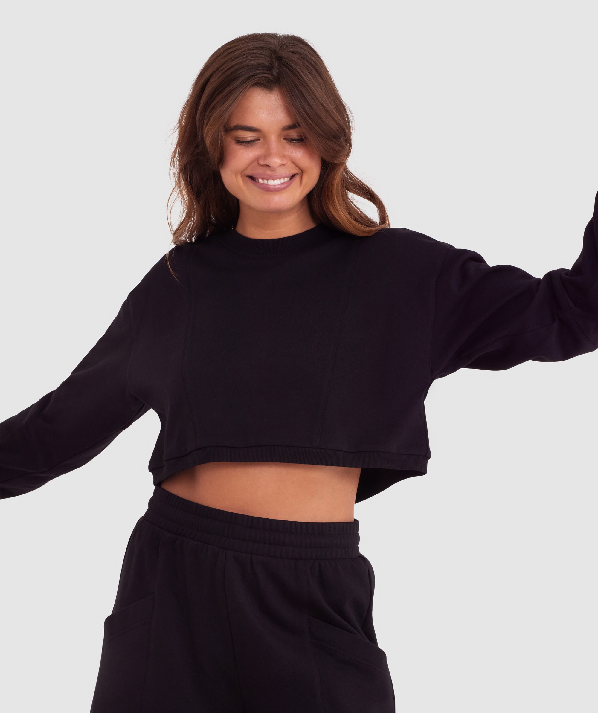 Unwnd Crop Jumper - Black