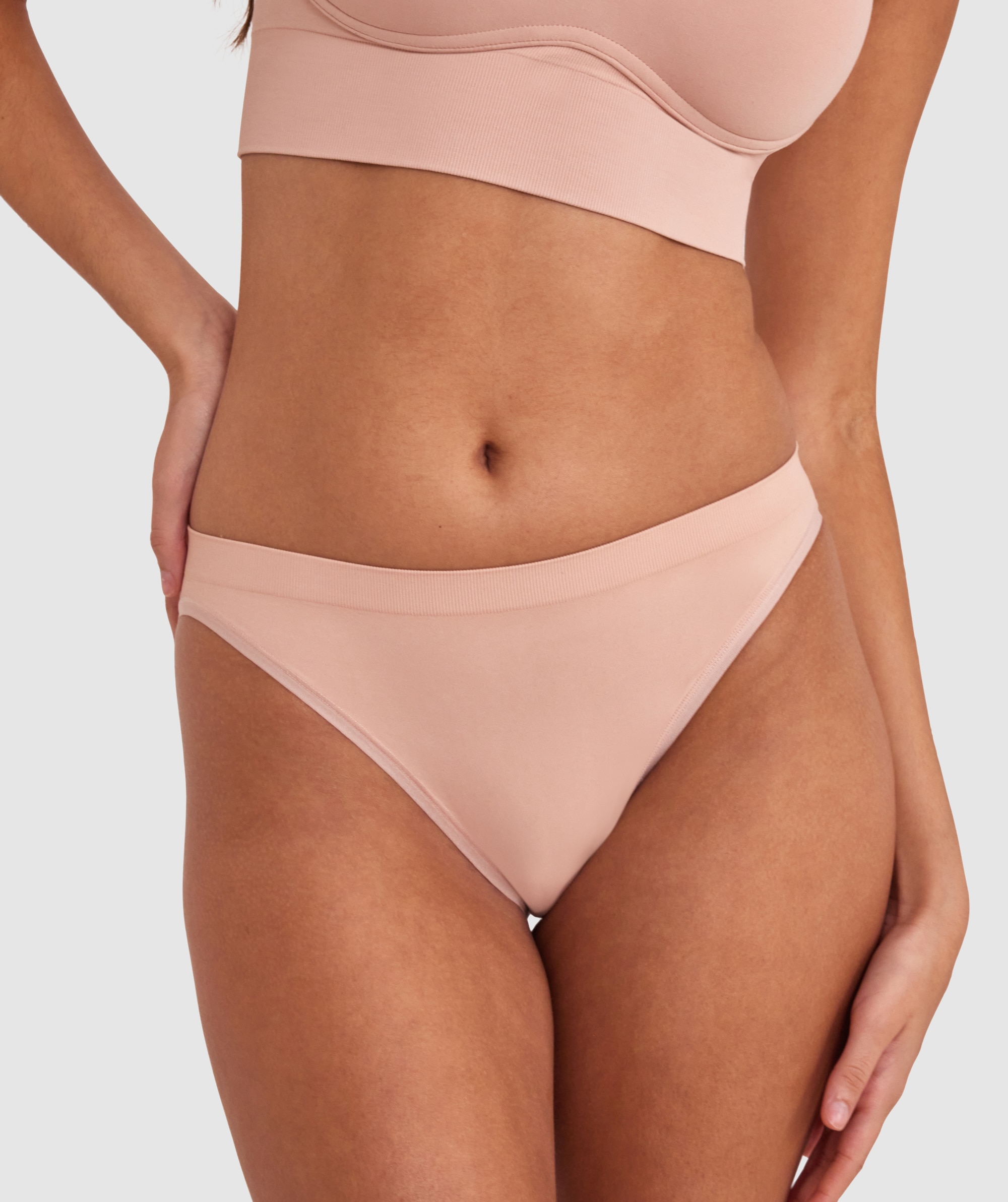 Atmosphere Nude Cami Sheer Basic PLUS