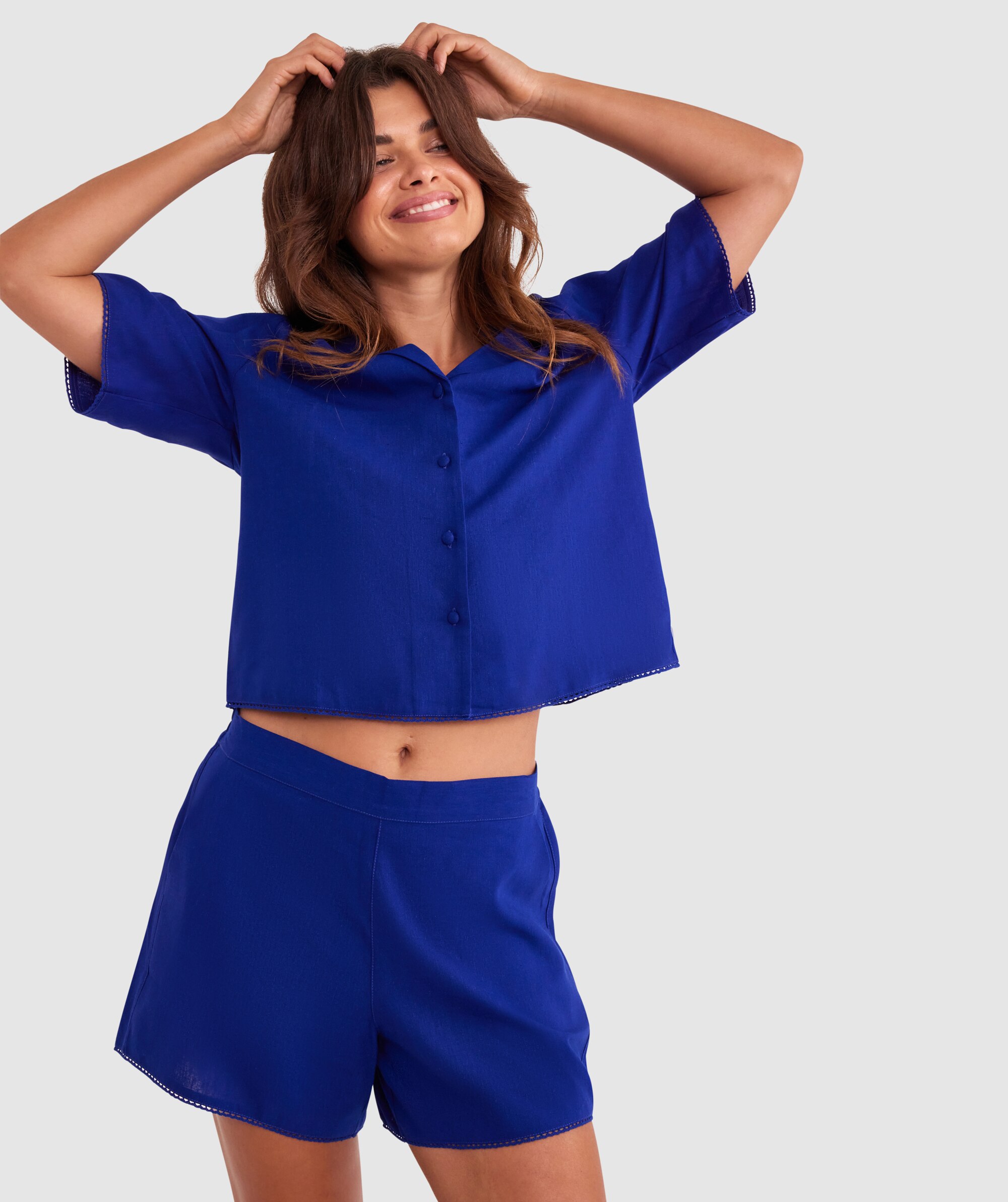 Bras N Things Janine V String Navy 01478901