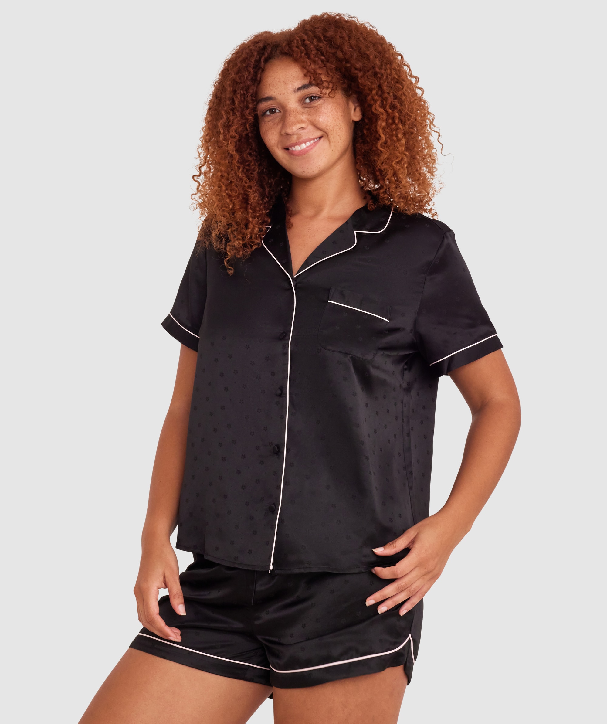 Bras N Things Flossie Short Pajama Set In Black