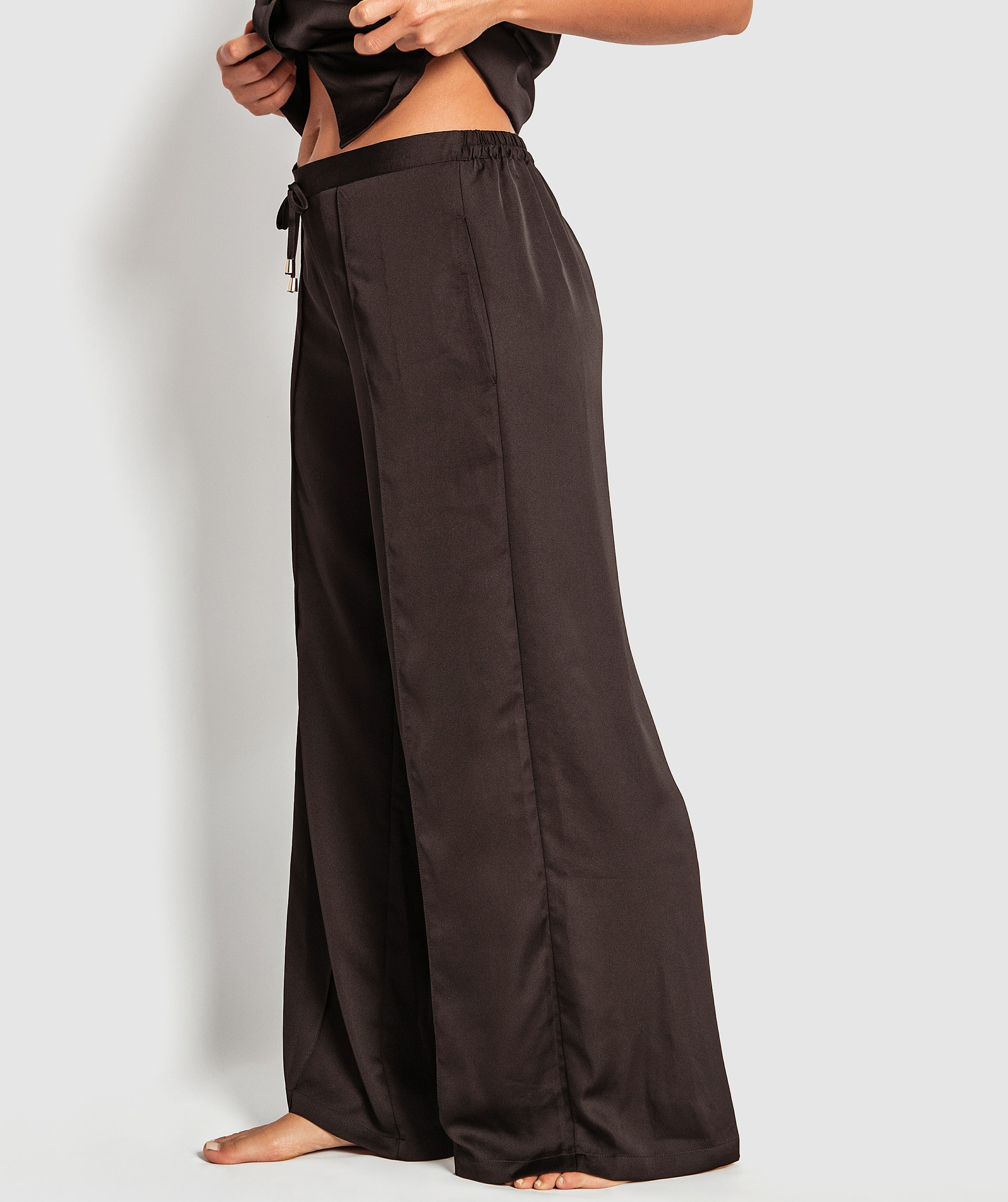 Lifestyle Long Pants - Black