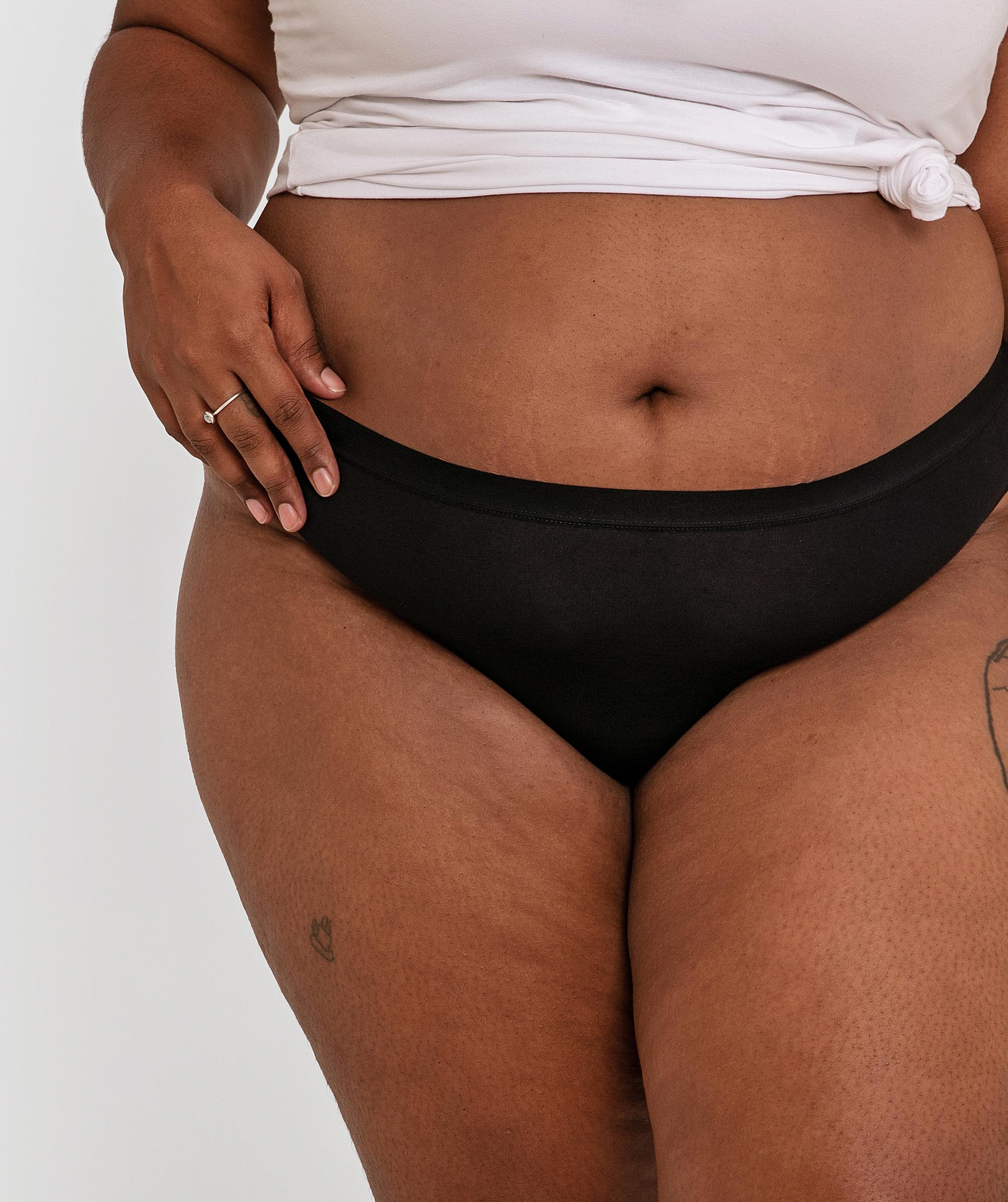 Basics Modal Blend High Leg V String - Black