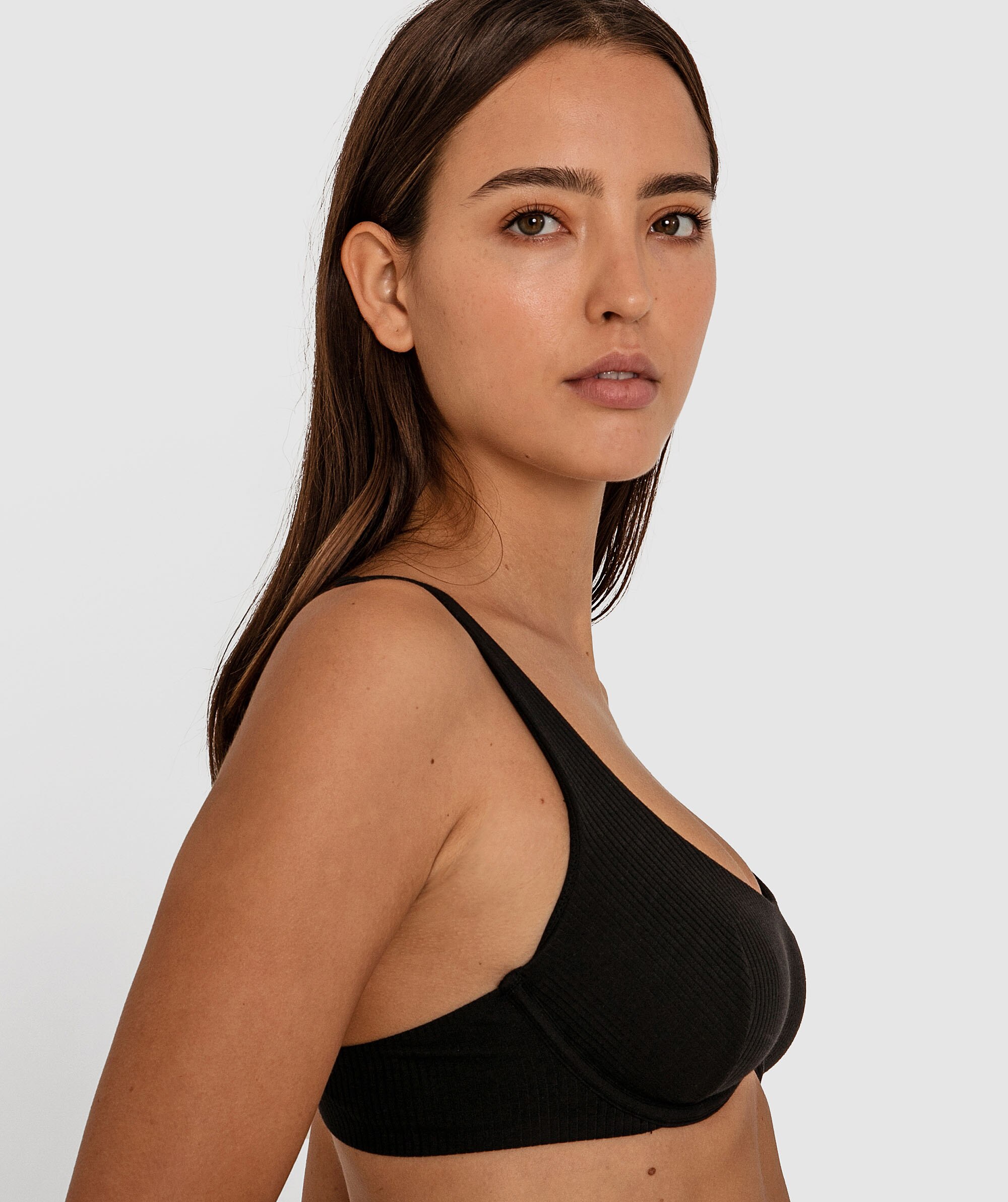 Billie Underwire Crop Bra - Black