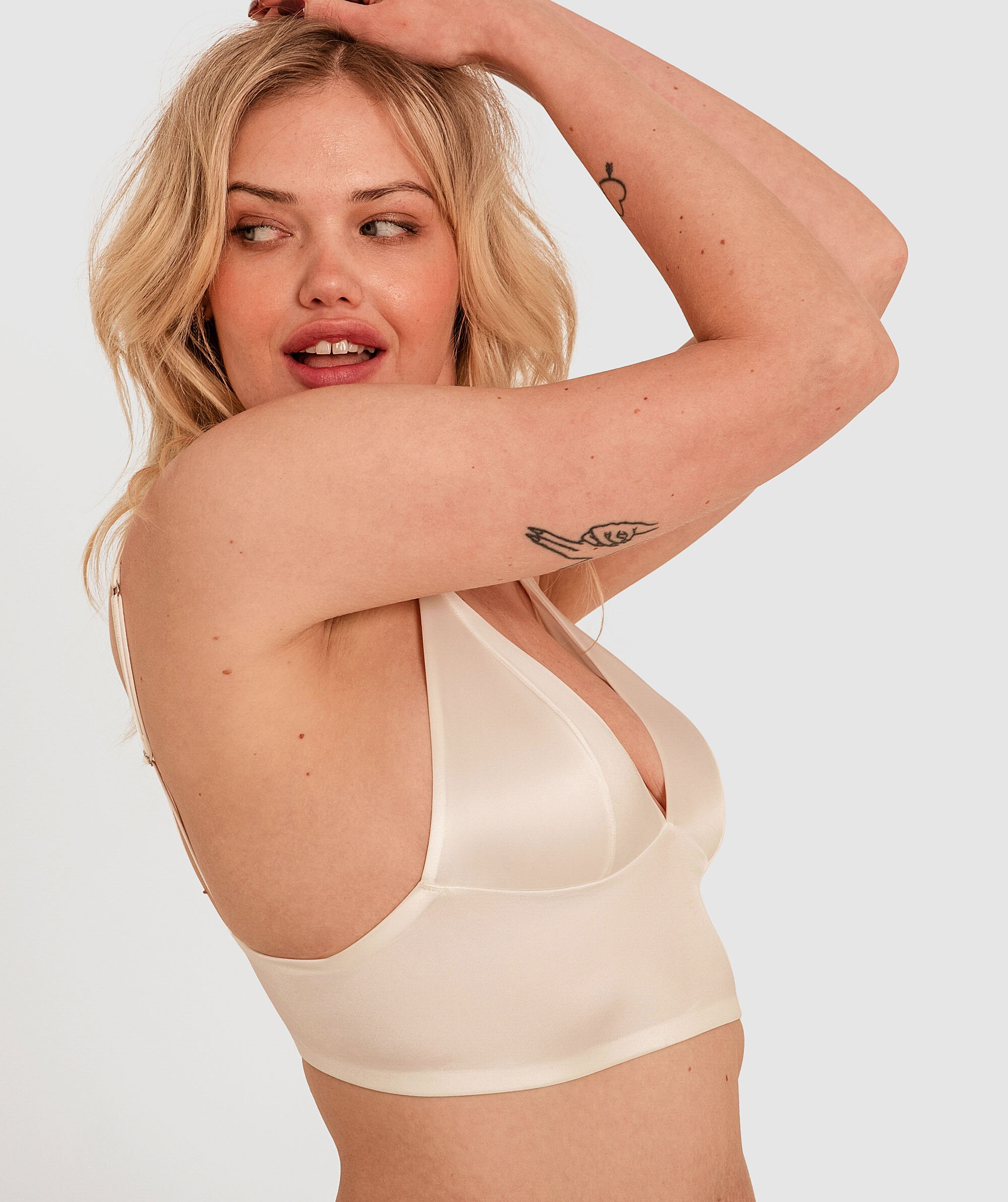 Cher Triangle Bralette - White