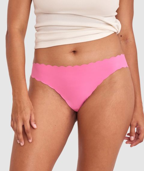 Smooth Comfort Scallop Brazilian Knicker - Pink