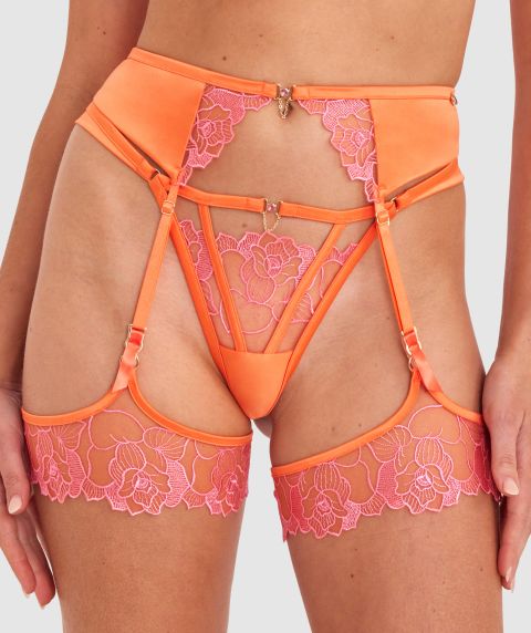 Vamp It's Giving Suspender - Light Coral