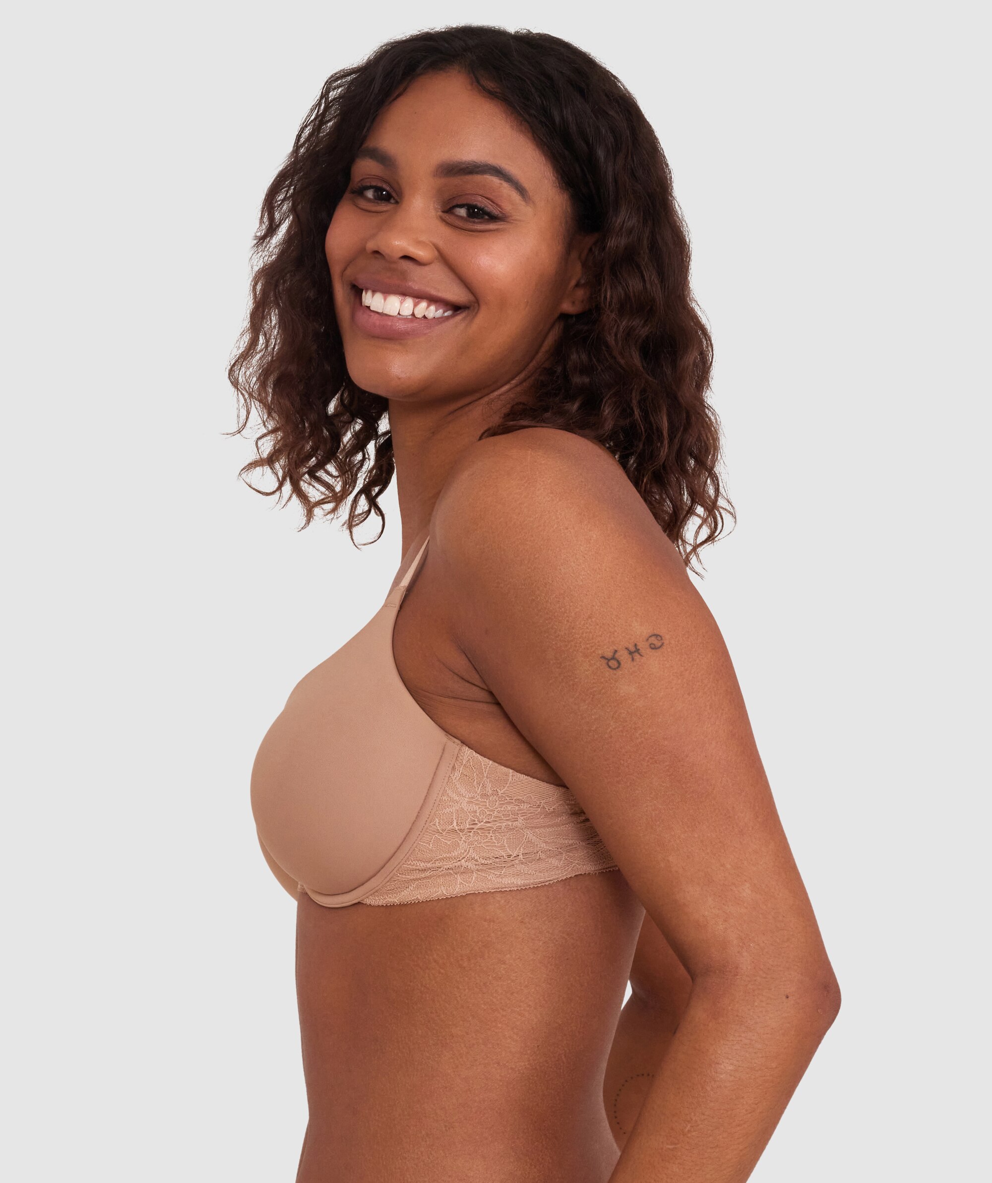 Everyday Luxe Contour Plunge Bra - Nude 3