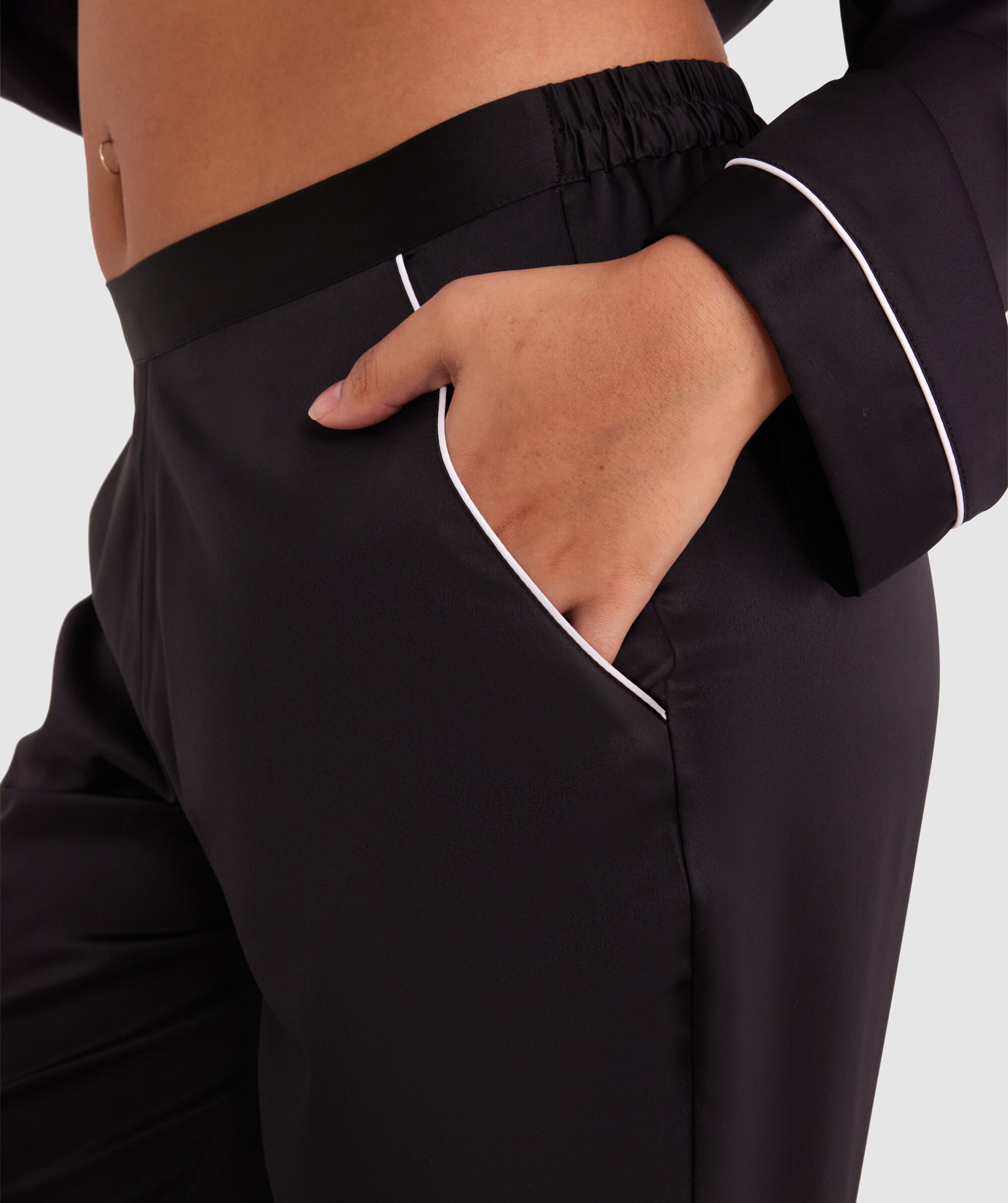 Liquid Satin Long Pant - Black