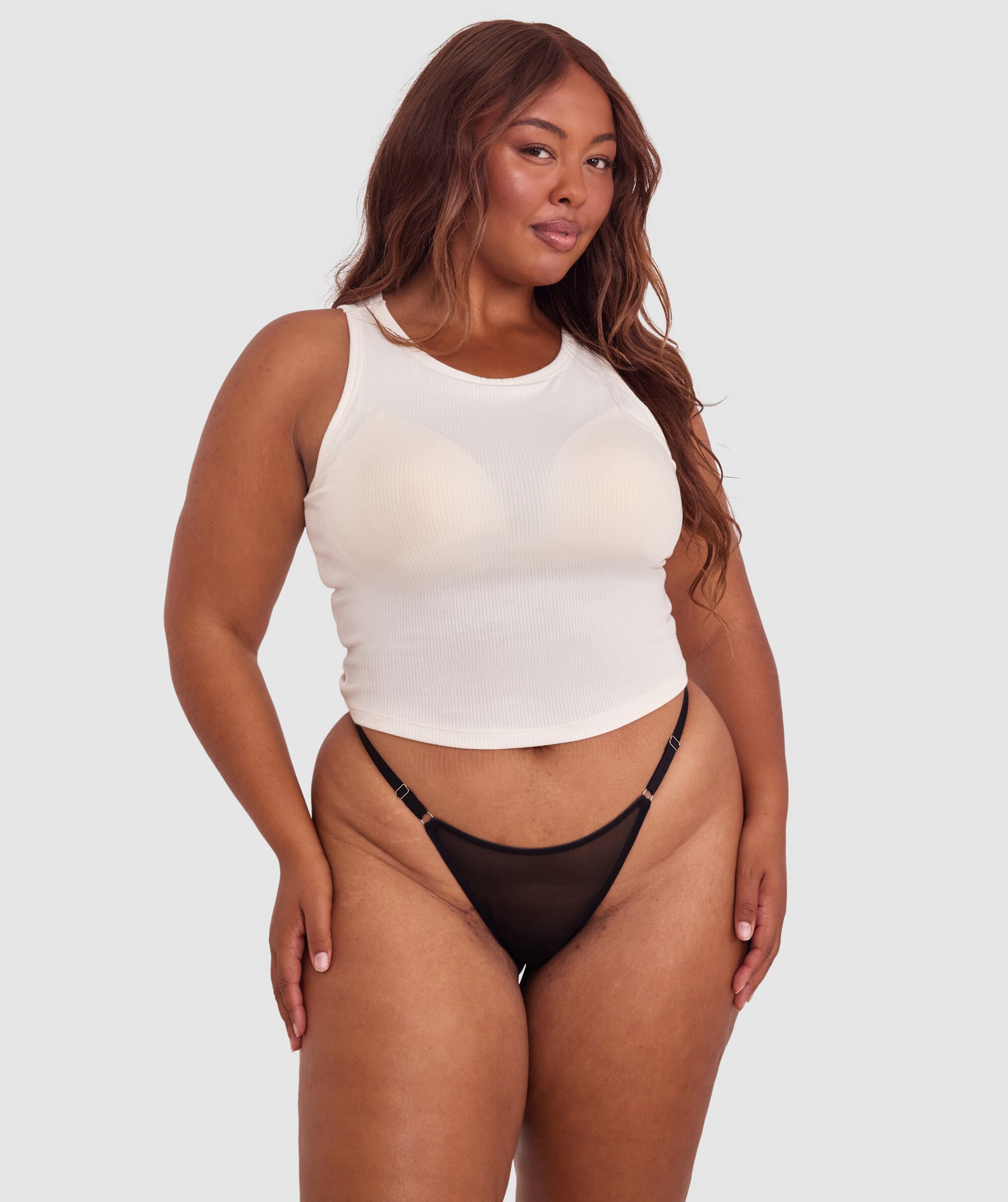 Mesh Basics V String - Black