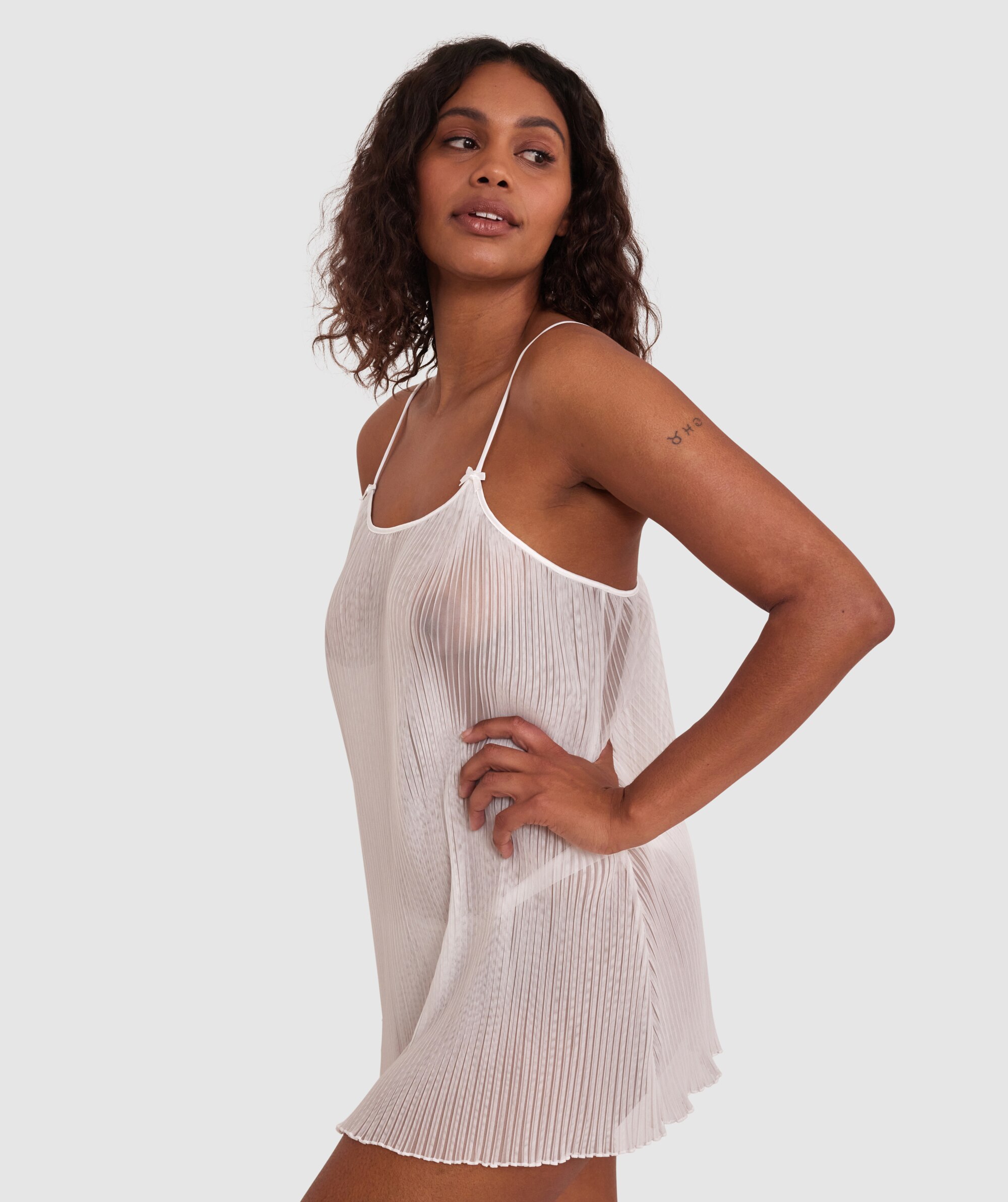 Night Games Com-pleat Me Slip - Ivory