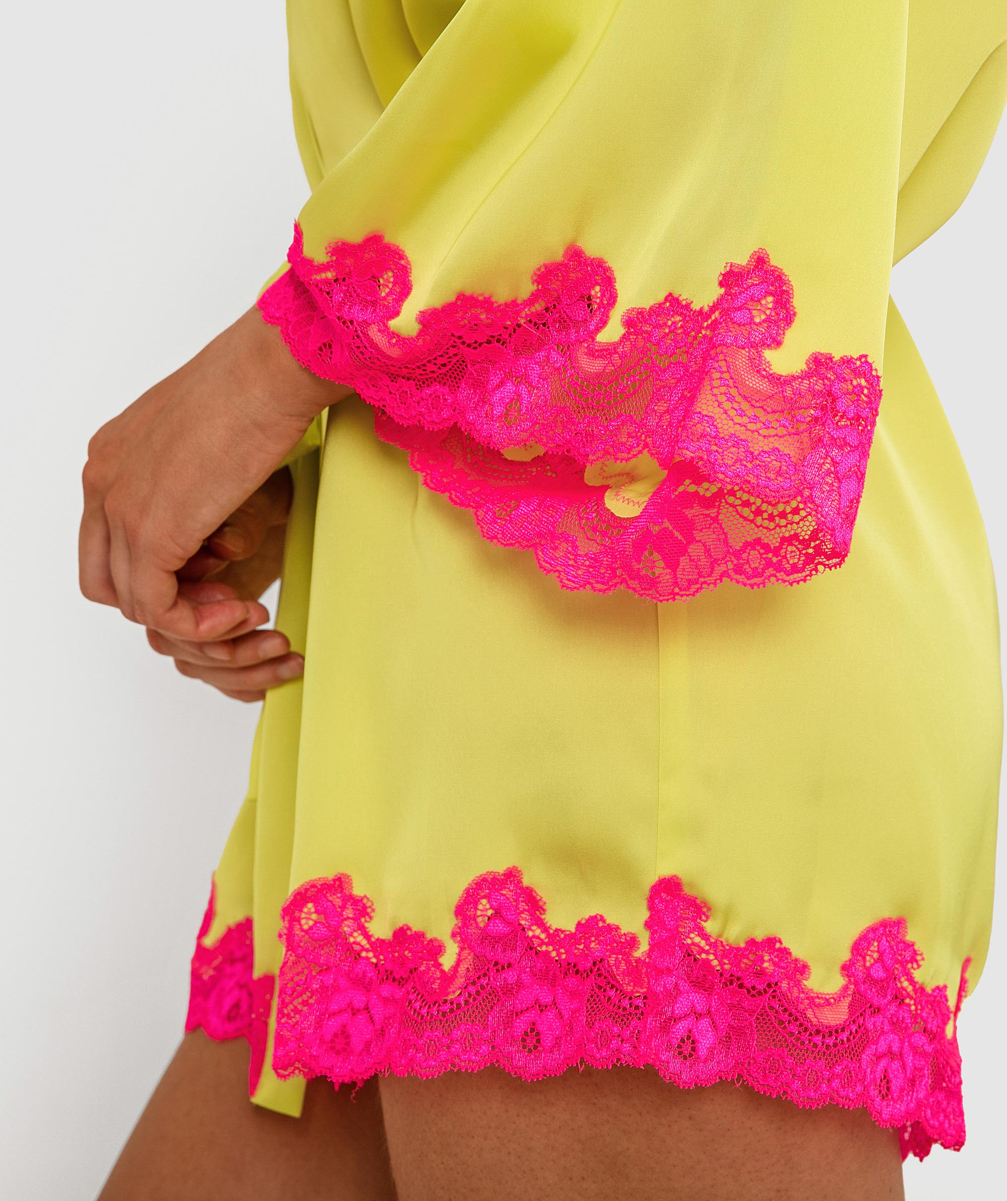 Night Games Savanna Wrap - Lime