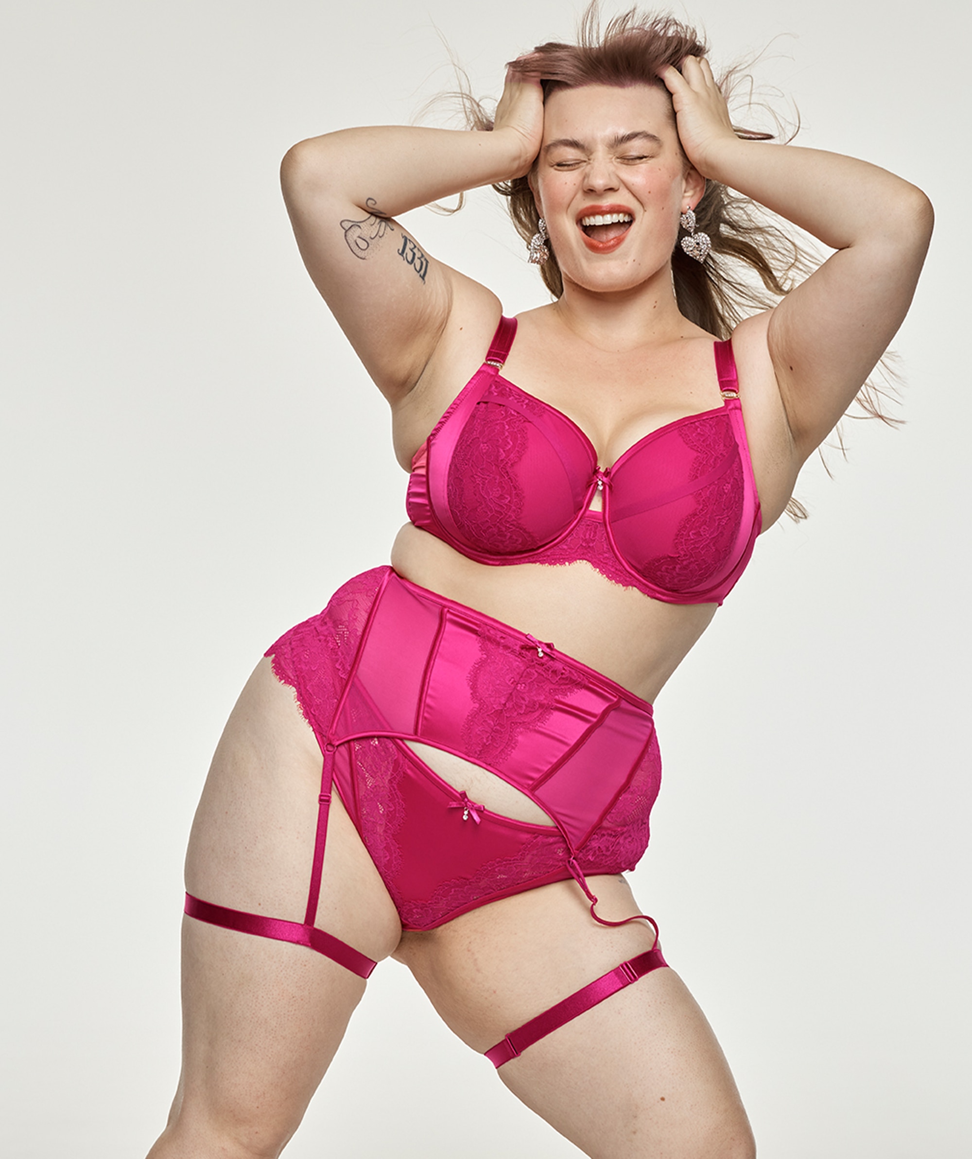 Robyn Curvy Balconette Bra - Fuchsia Pink