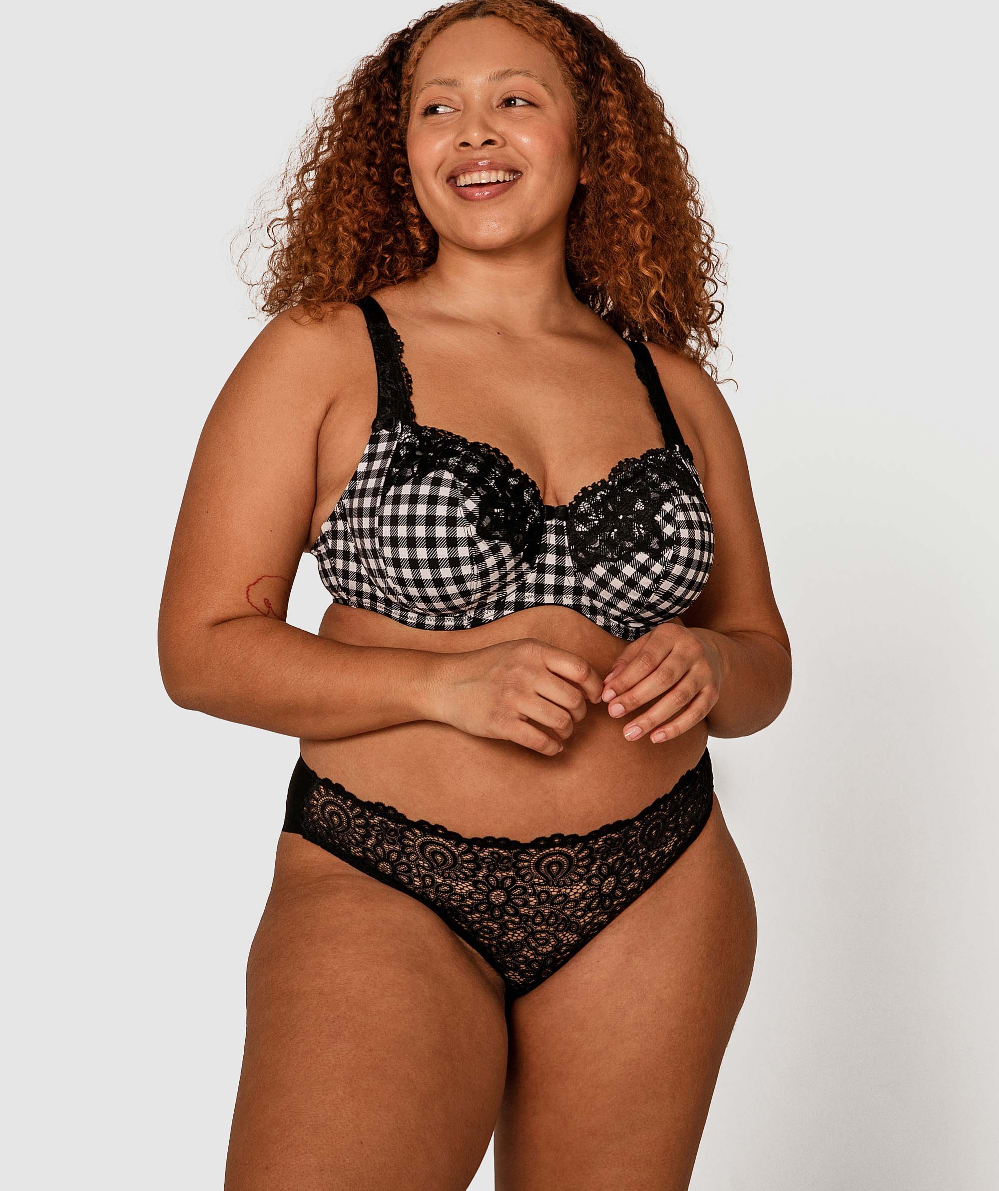 Sapphire Curvy Bra - Black Check Print