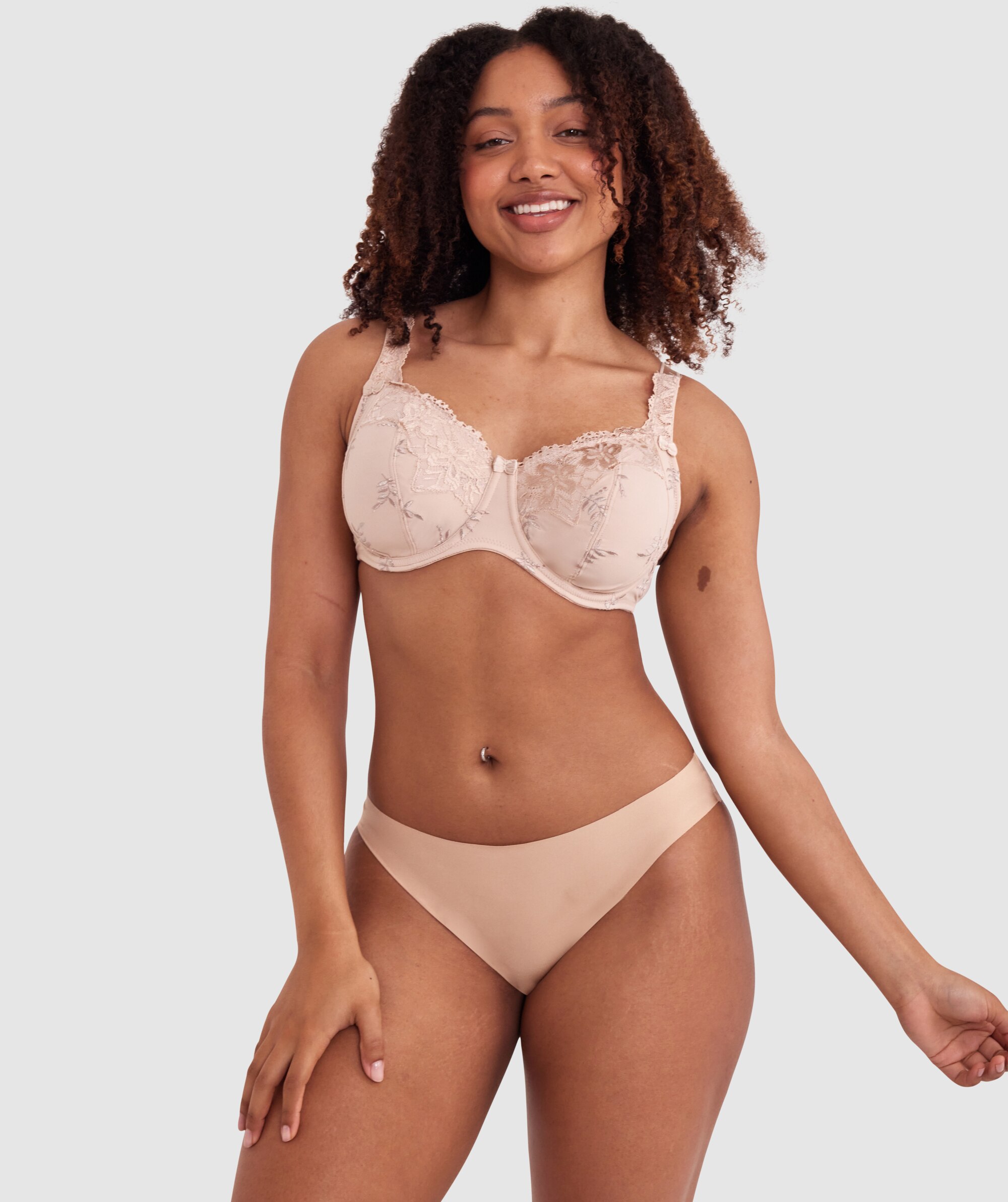 Smooth Comfort Mini V Knicker- Nude