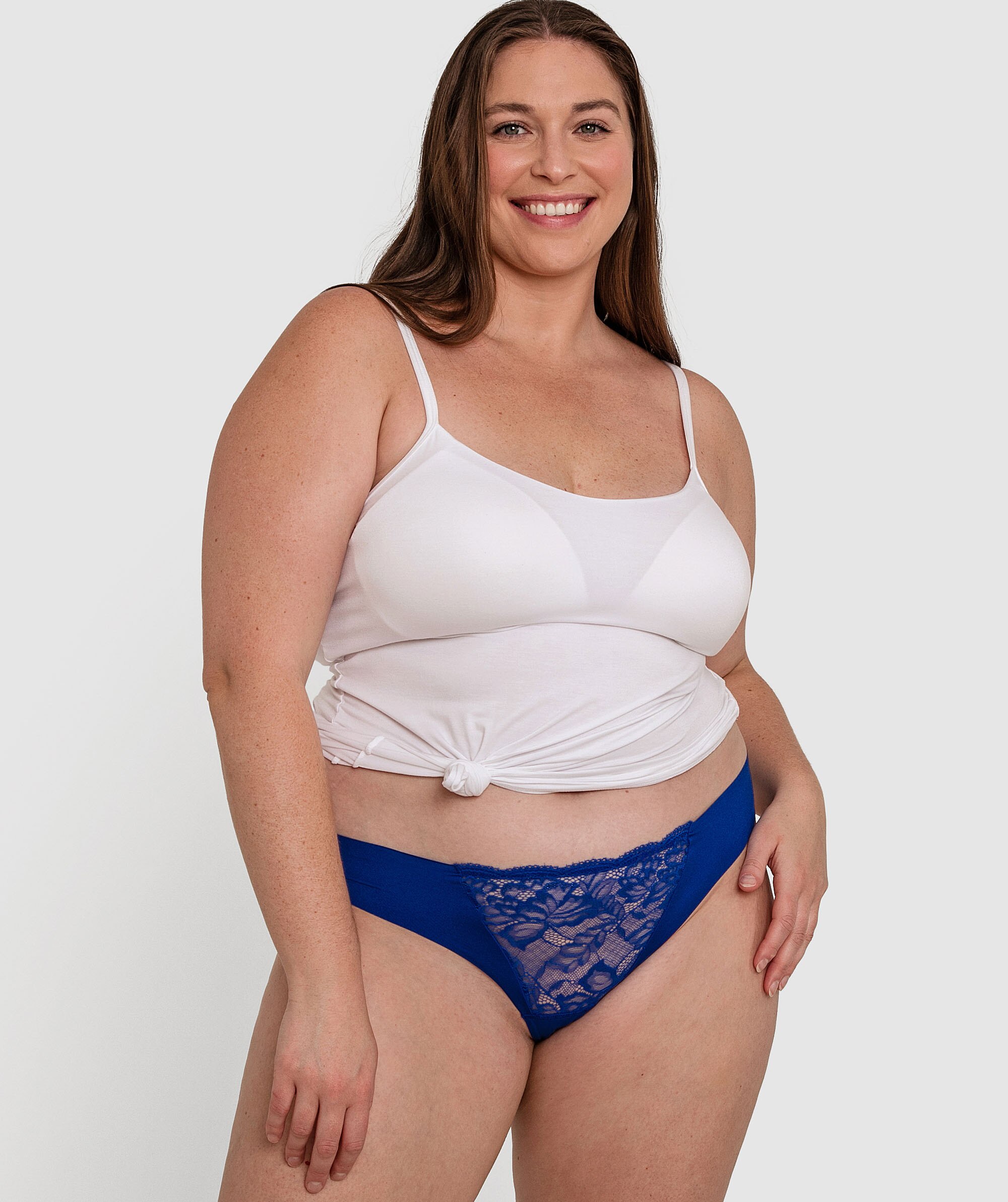 Smooth Comfort Lace 2.0 V String - Cobalt