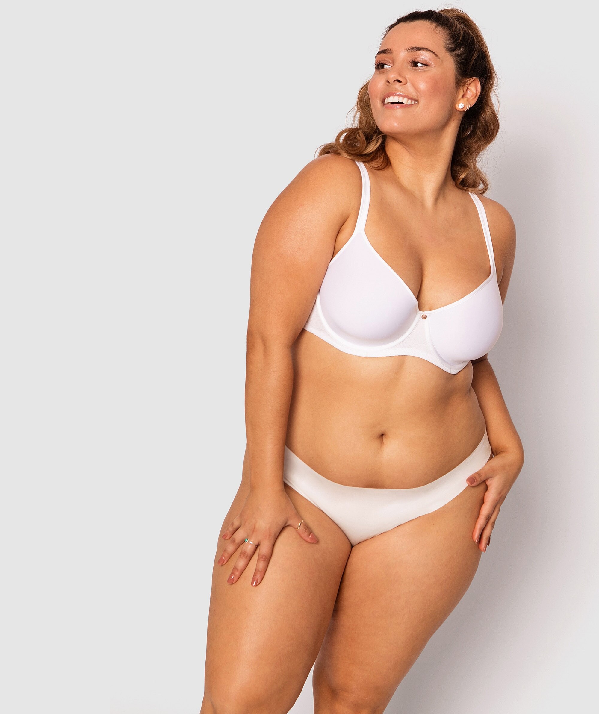 Smooth Comfort V String Knicker - White