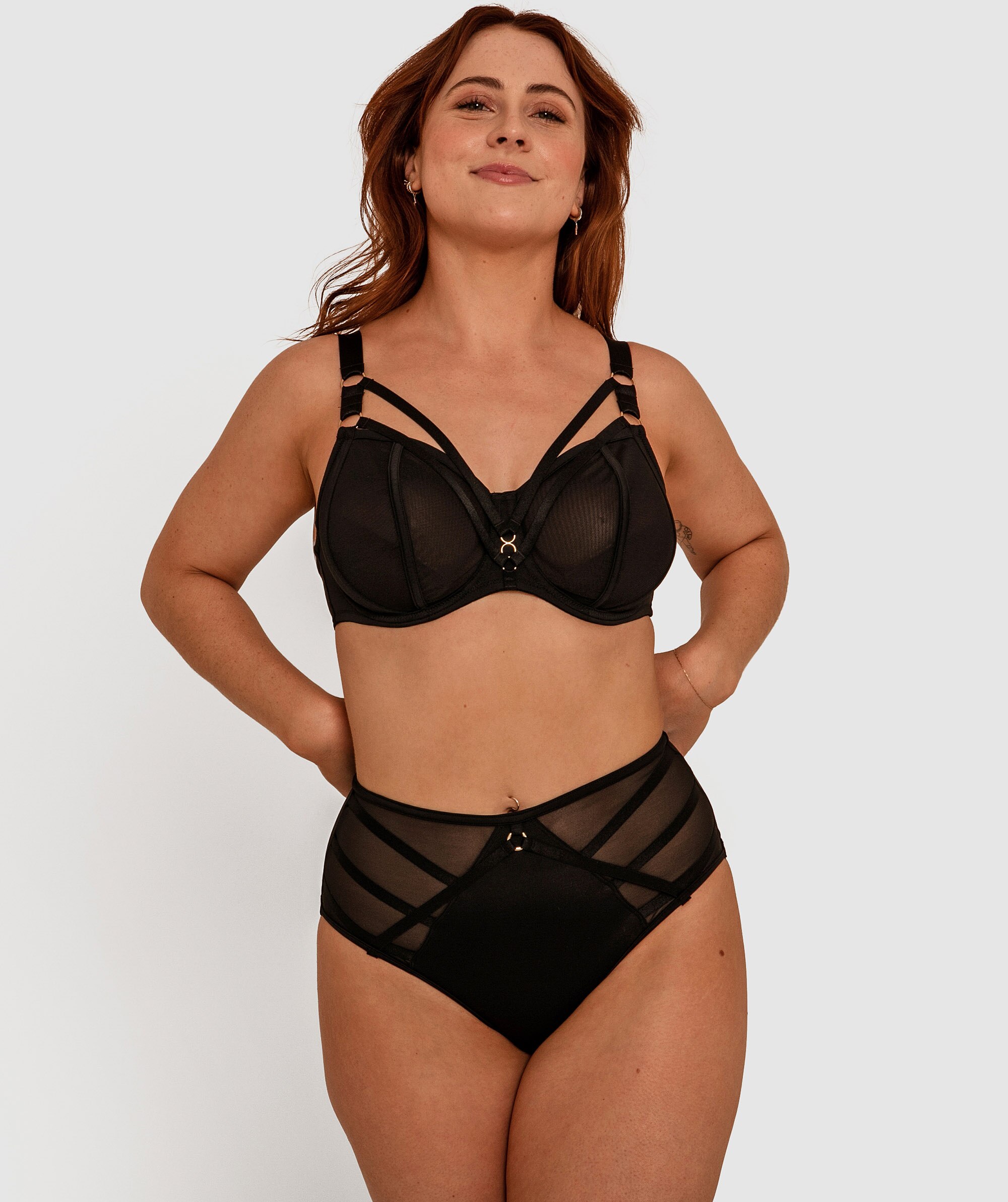 Ysabel Full Brief - Black