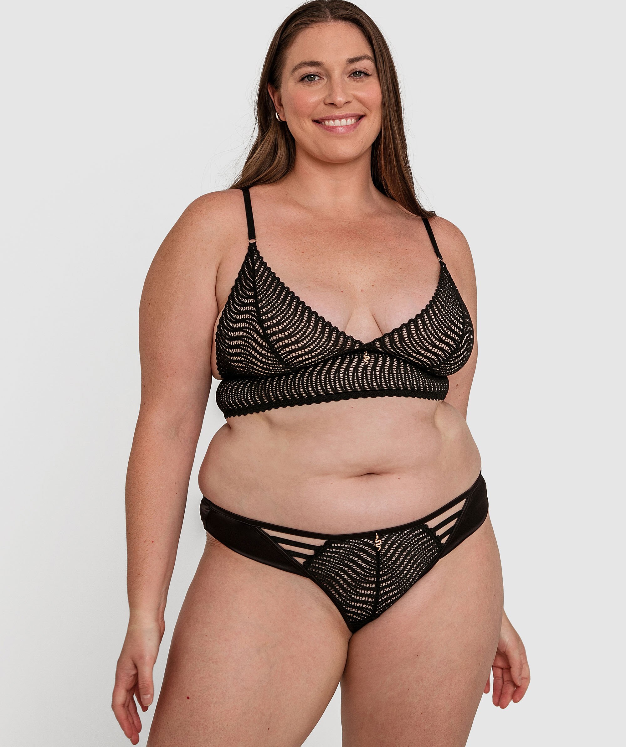 Zuri Bralette - Black